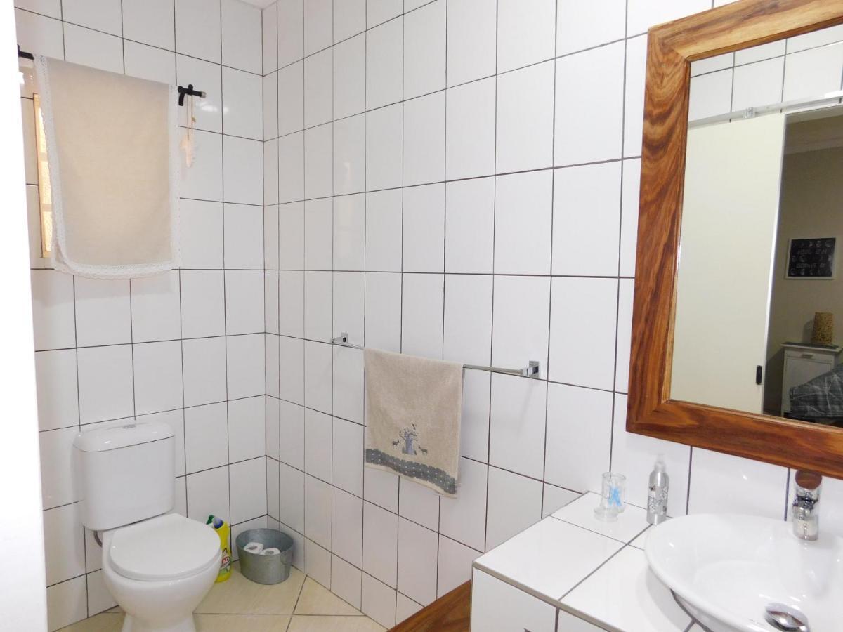 מלון Grootfontein Meteorite Rest Camp מראה חיצוני תמונה